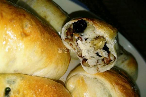 核桃蓝莓小餐包的做法图解8