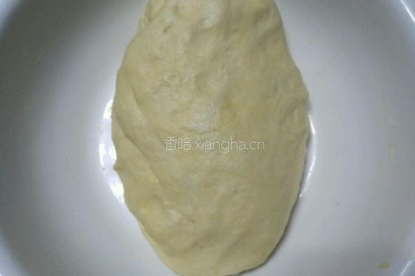 核桃蓝莓小餐包的做法图解1