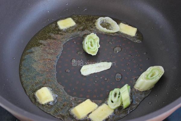 炒小银鱼的做法图解4