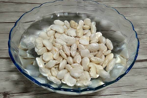 清炖芸豆的做法图解1