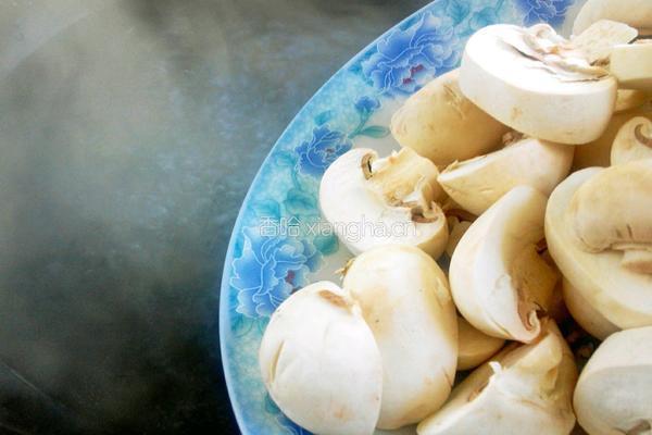 口蘑炒肉的做法图解5