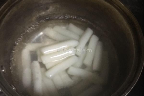 炒年糕的做法图解2