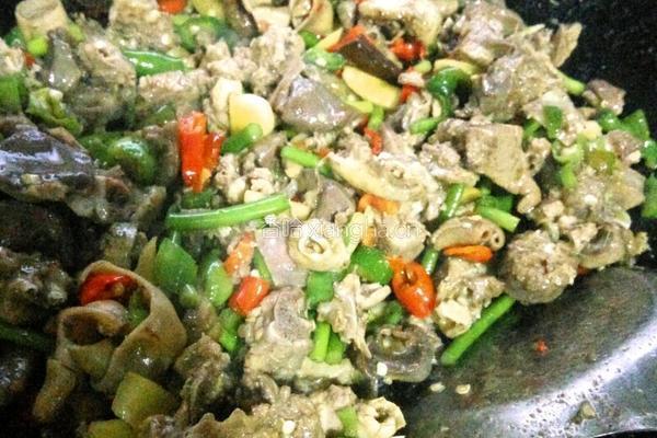血甲鸭的做法图解10