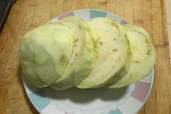 蒜泥茄子的做法图解1