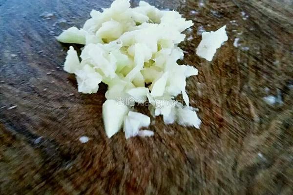 西芹炒腰果的做法图解6