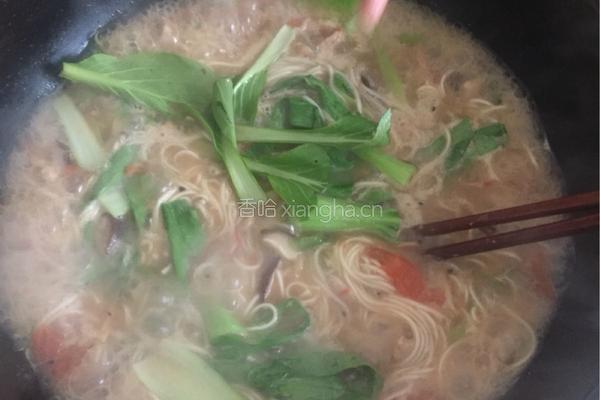 鸡肉汤面条的做法图解8