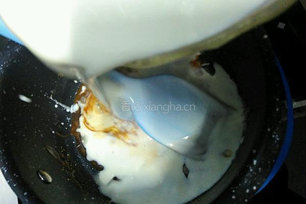 焦糖热奶茶的做法图解5