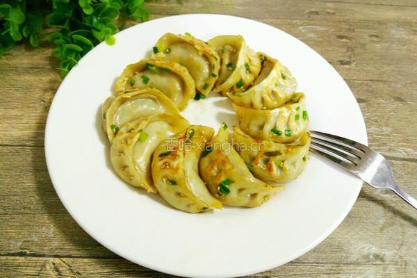 香菜香菇猪肉馅饺子的做法图解24