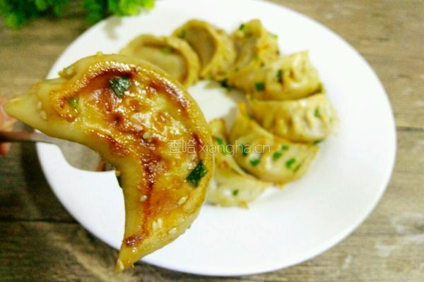 香菜香菇猪肉馅饺子的做法图解25