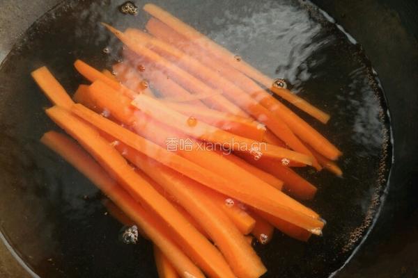 豇豆猪肉胡萝卜馅饺子的做法图解1