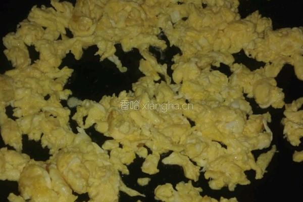 韭菜虾仁鸡蛋饺子的做法图解4