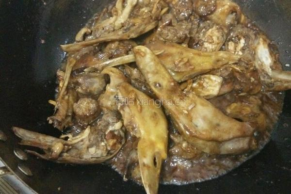 家常香焖鸭头的做法图解9