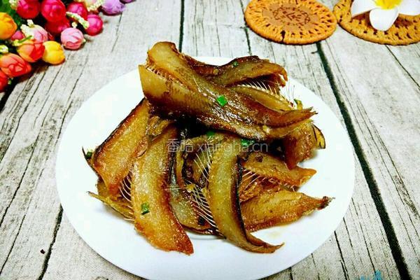 香煎龙利鱼干的做法图解7