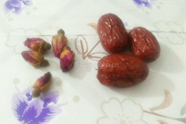 红枣花茶的做法图解1