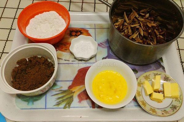 红枣蛋糕的做法图解1