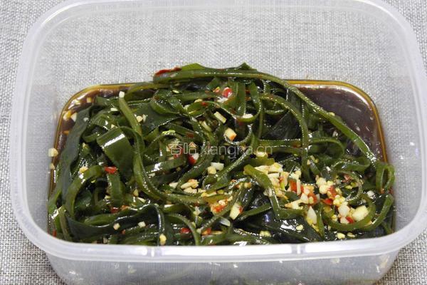凉拌海带丝的做法图解7