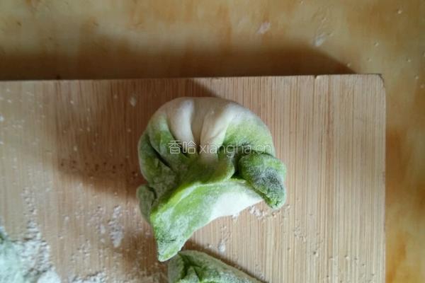 菠菜汁肉饺的做法图解4