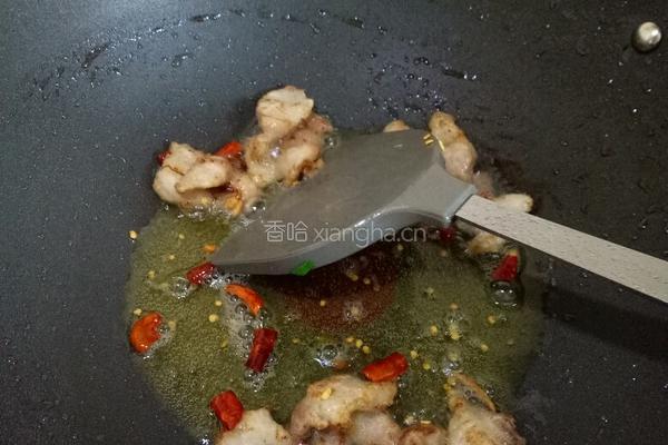 包菜炒肉的做法图解4