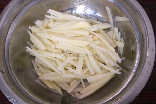 青椒土豆丝的做法图解2