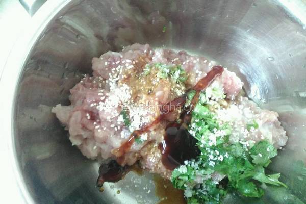 肉粮苦瓜汤的做法图解2
