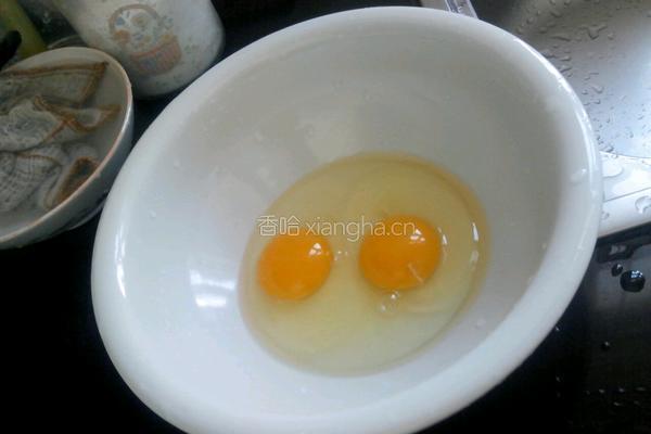 熟木耳朵蛋炒饭的做法图解1