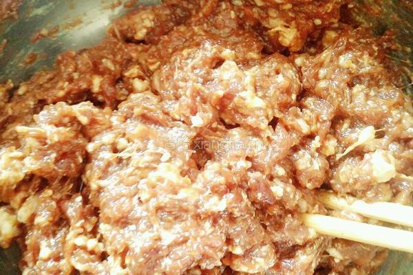烫面牛肉蒸饺的做法图解4