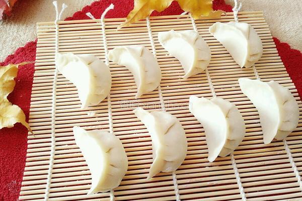烫面牛肉蒸饺的做法图解11