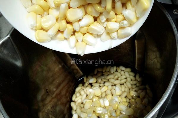 玉米豆浆的做法图解3