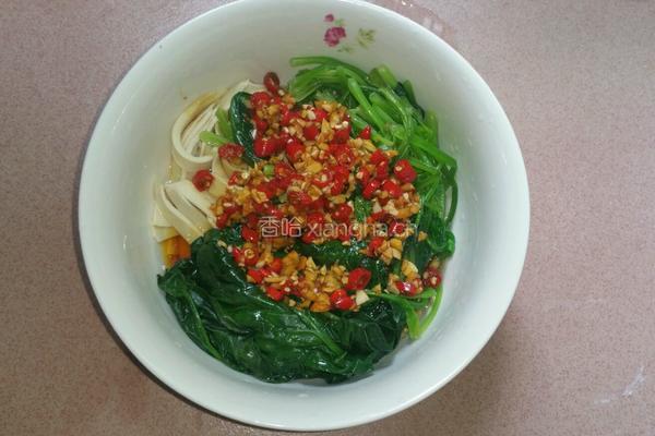 千张拌菠菜 的做法图解10
