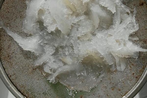 果缤纷燕窝甜汤的做法图解2