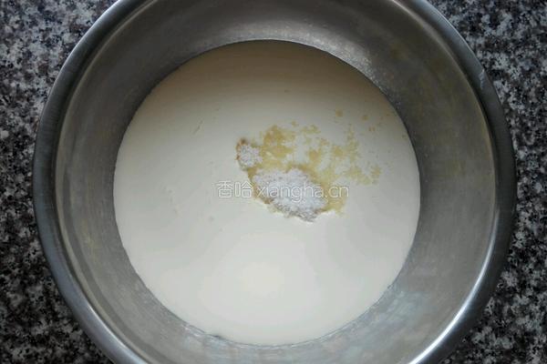 公仔软糖蛋糕的做法图解1
