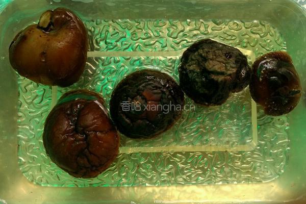 豌豆排骨汤的做法图解1