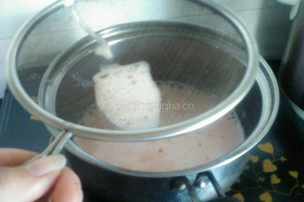 草莓冰淇淋的做法图解8