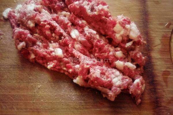牛肉萝卜彩色饺子的做法图解3