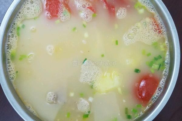 土豆番茄排骨汤的做法图解4
