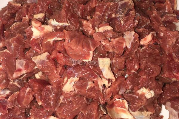 秘制牛肉辣酱的做法图解2