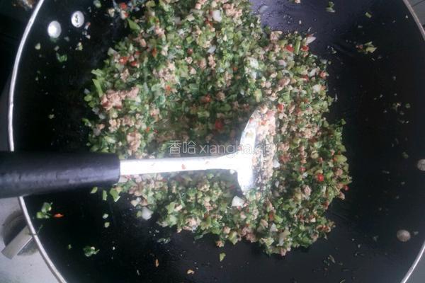 泡菜炒肉末(也叫冲菜的做法图解5