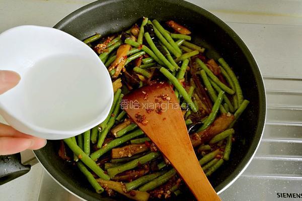 鱼香茄子豆角的做法图解13