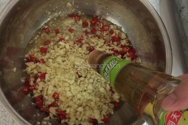 凉拌酸辣鸡脚的做法图解6