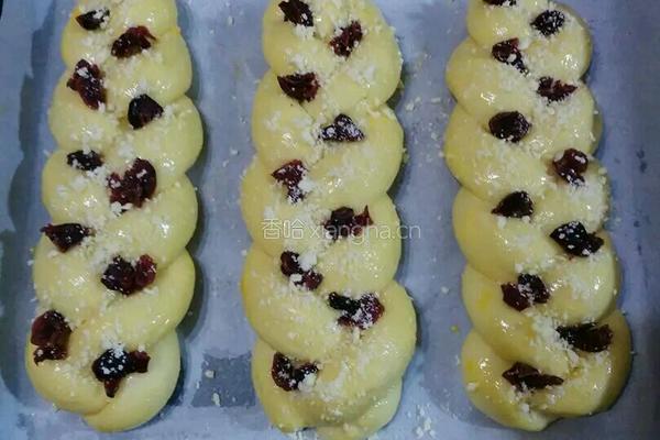 蔓越莓干酥粒辫子面包的做法图解11