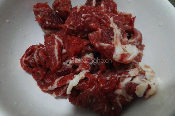 牛肉手工汤面的做法图解1