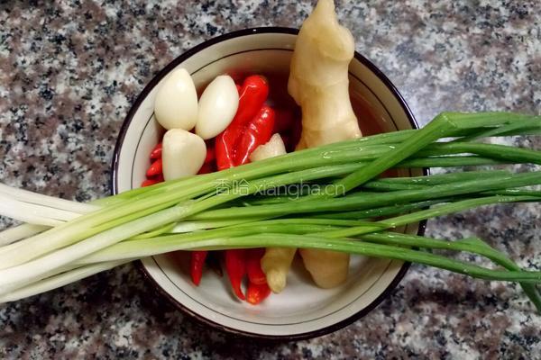 鱼香豆腐的做法图解1