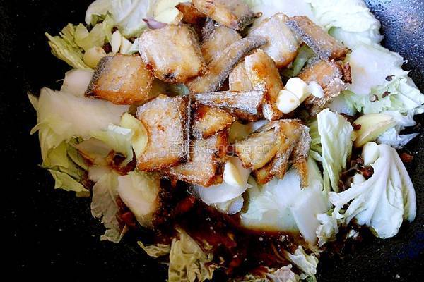 刀鱼扒白菜的做法图解9