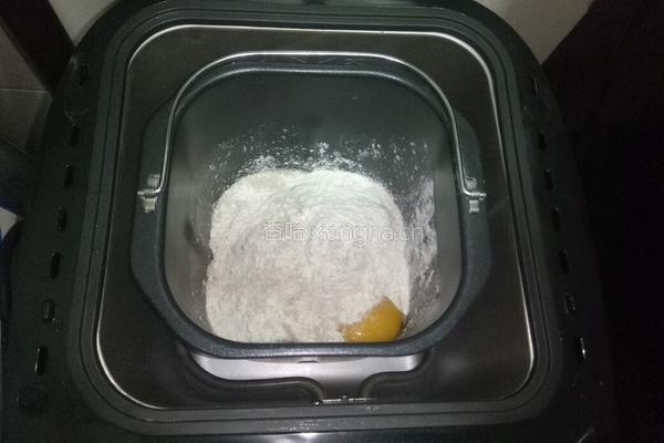 香葱吐司的做法图解1