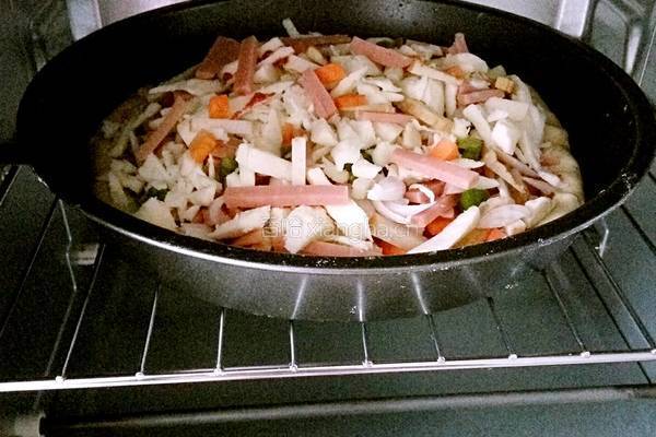 九寸香肠鱼豆腐披萨的做法图解10