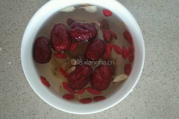 炖鸽子汤的做法图解4