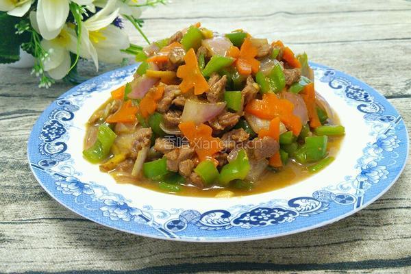 牛肉炒三蔬的做法图解10