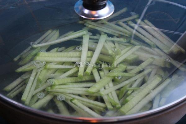 萝卜牛肉丸子汤的做法图解6