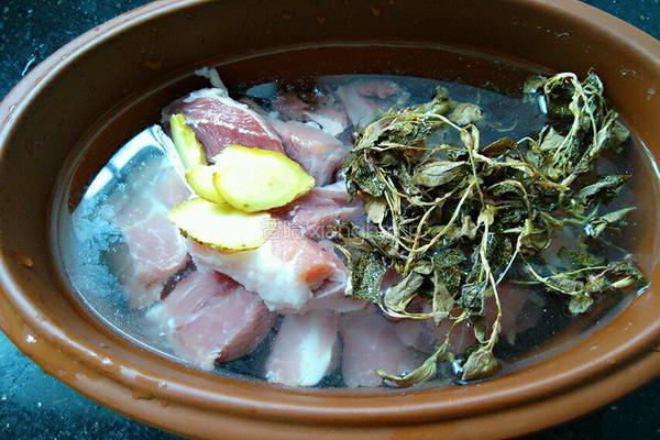 金线莲瘦肉汤的做法图解4