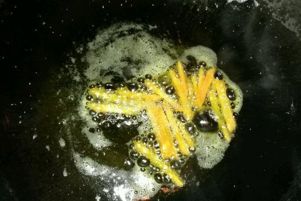 酱焖鲢鱼段的做法图解3
